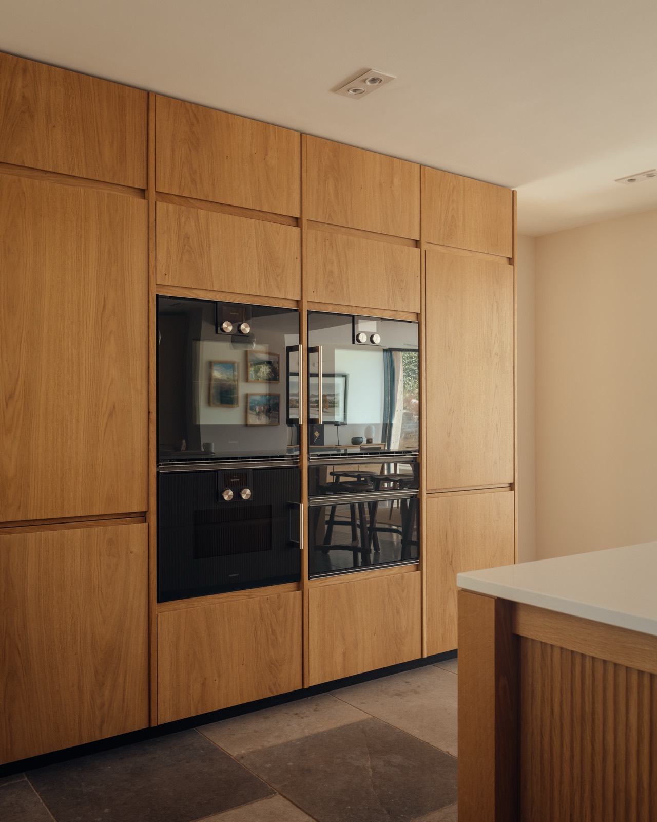 The oven housing in oak